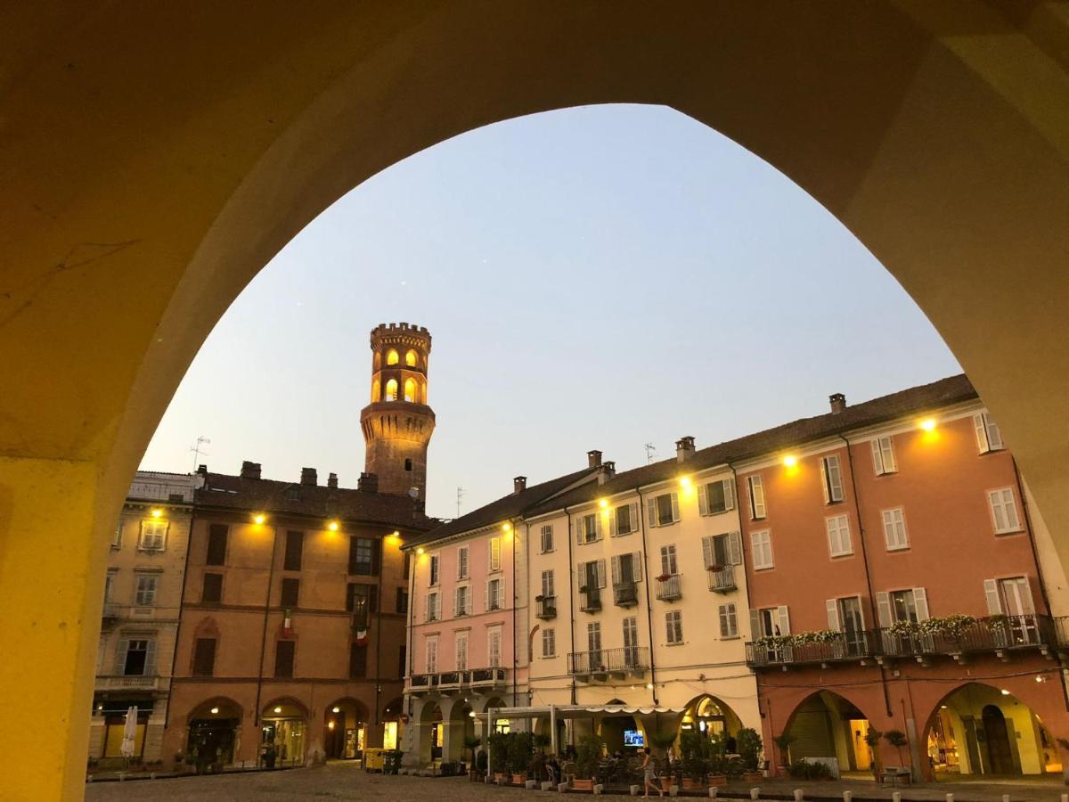Cozy Place 10 Vercelli Esterno foto
