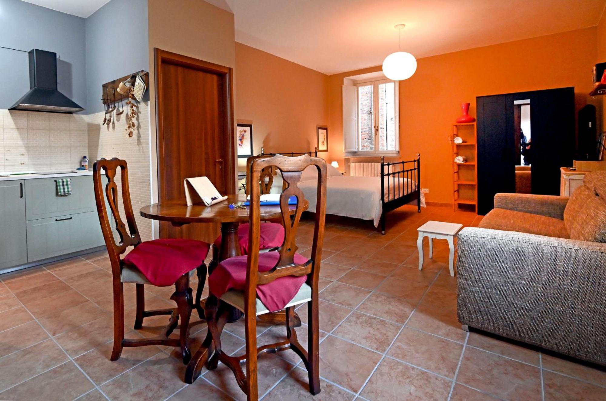 Cozy Place 10 Vercelli Esterno foto